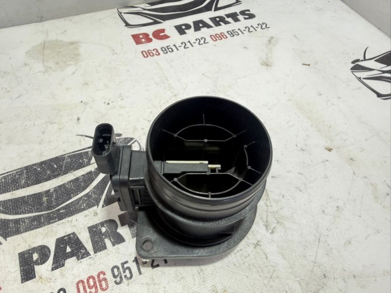 Датчик массового расхода воздуха Tiguan 2020 2.0