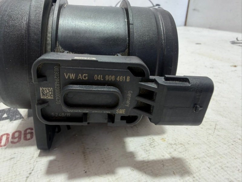 Датчик массового расхода воздуха Tiguan 2020 2.0