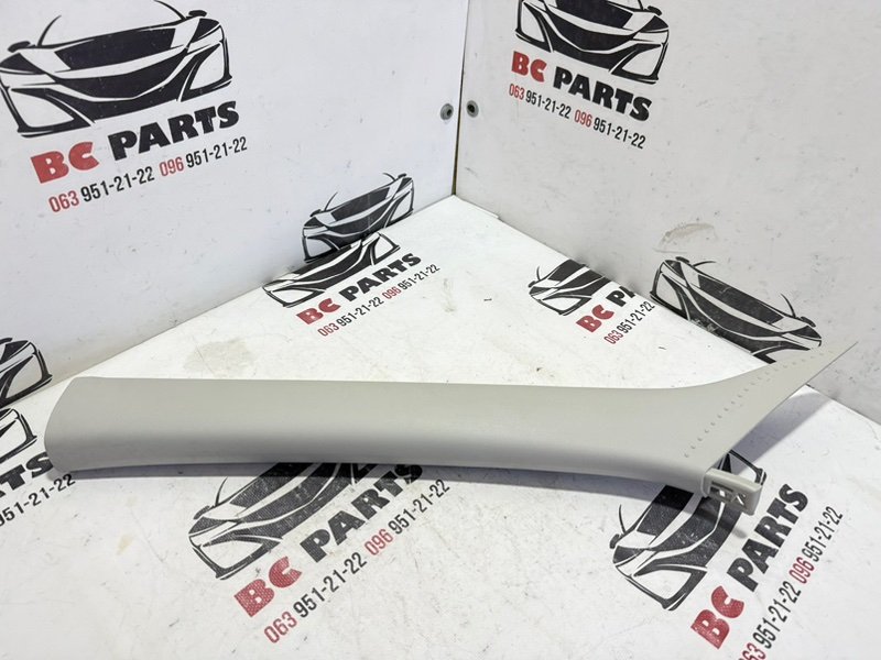 Накладка стойки лобового стекла левая Volkswagen Tiguan 2020 2.0 5NN867233A Б/У