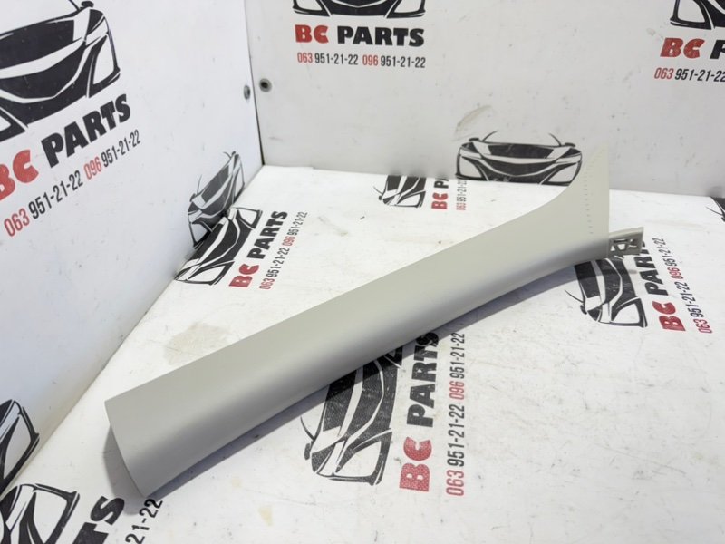 Накладка стойки лобового стекла левая Volkswagen Tiguan 2.0