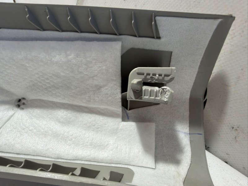 Накладка стойки лобового стекла левая Tiguan 2020 2.0