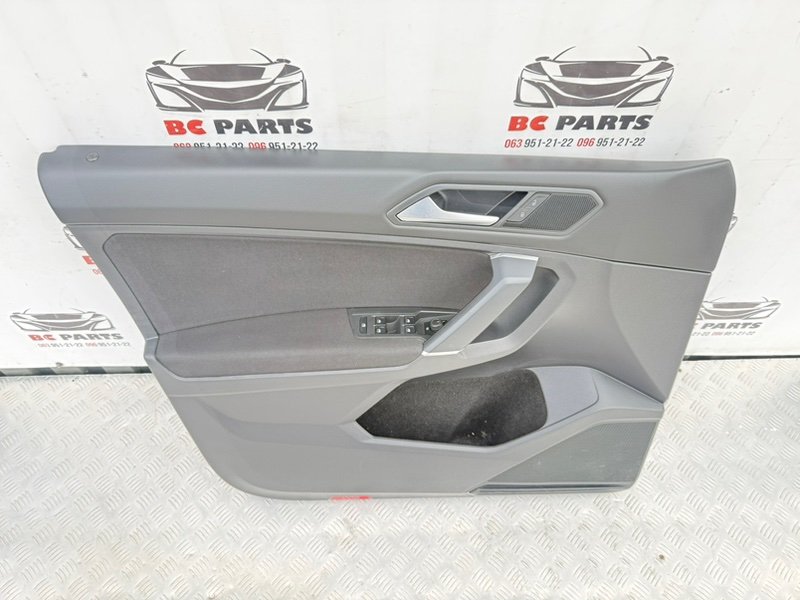 Обшивка боковой двери передняя левая Tiguan 2020 2.0