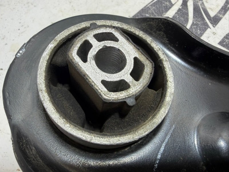 Рычаг подвески задний правый Tiguan 2020 2.0