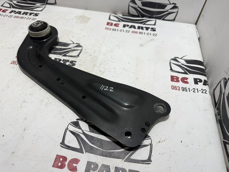 Рычаг подвески задний левый Tiguan 2020 2.0