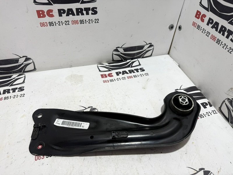 Рычаг подвески задний левый Tiguan 2020 2.0