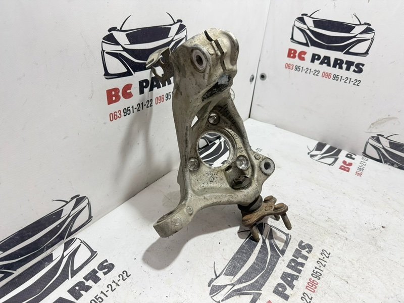 Кулак поворотный передний левый Tiguan 2020 2.0