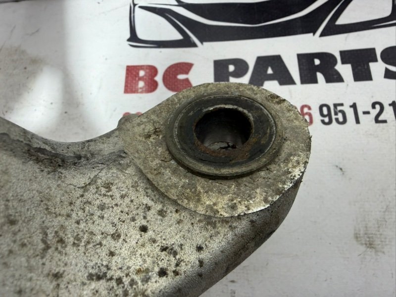 Кулак поворотный передний левый Tiguan 2020 2.0