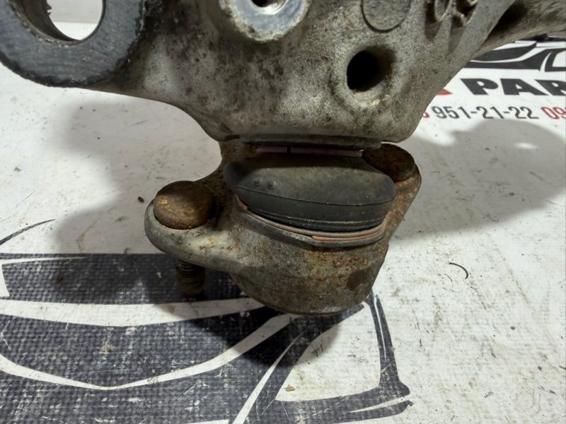 Кулак поворотный передний левый Tiguan 2020 2.0