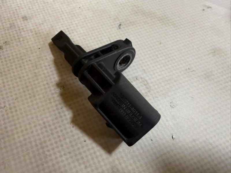 Датчик ABS задний правый Tiguan 2020 2.0