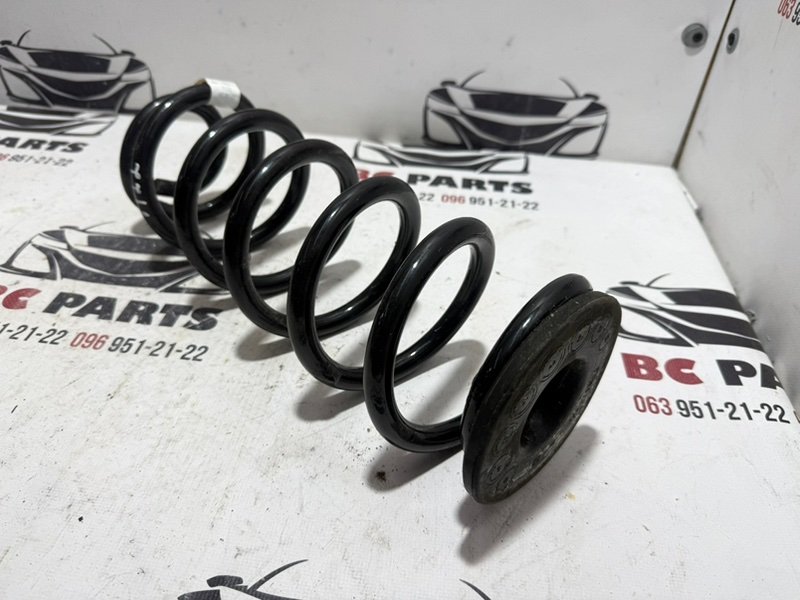 Пружина подвески задняя Volkswagen Tiguan 2.0