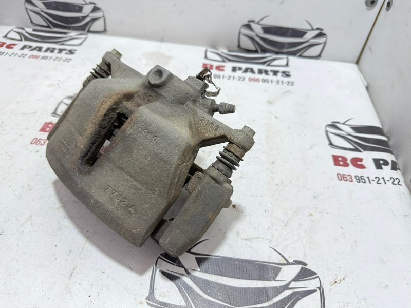 Суппорт тормозной передний левый Tiguan 2020 2.0