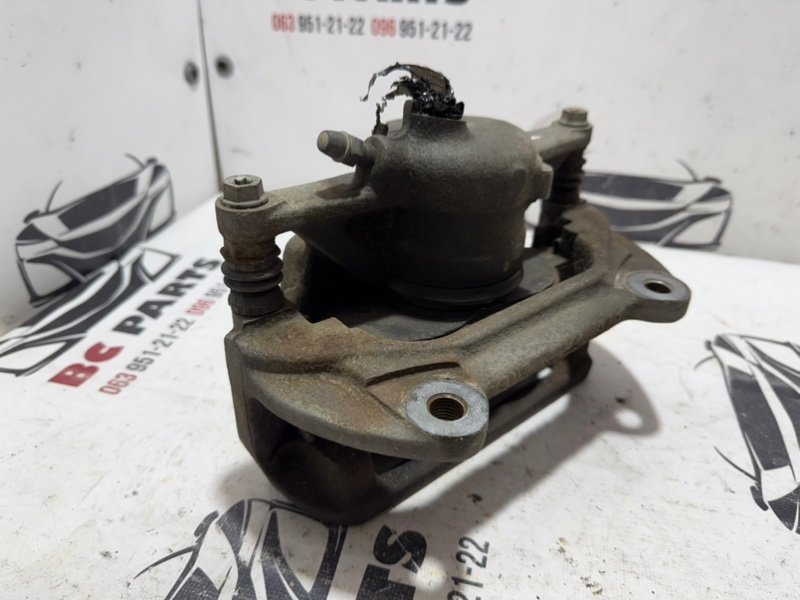 Суппорт тормозной передний левый Tiguan 2020 2.0