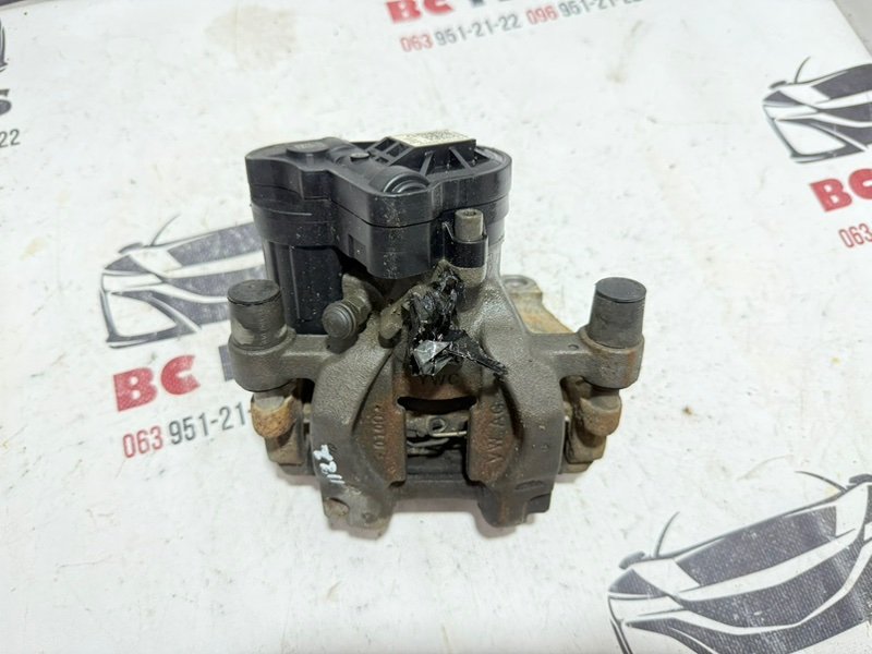 Суппорт тормозной задний правый Tiguan 2020 2.0