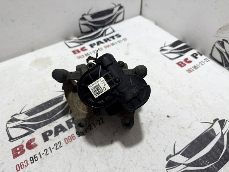 Суппорт тормозной задний правый Tiguan 2020 2.0