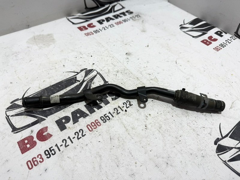 Патрубок системы охлаждения Volkswagen Tiguan 2020 2.0 06K121085H Б/У