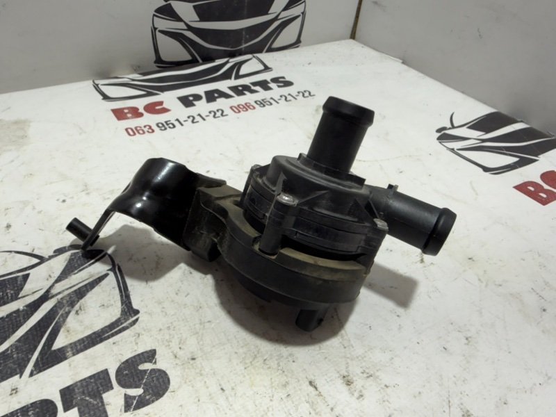 Помпа водяная (насос) охлаждения Volkswagen Tiguan 2020 2.0 3QF121599C Б/У