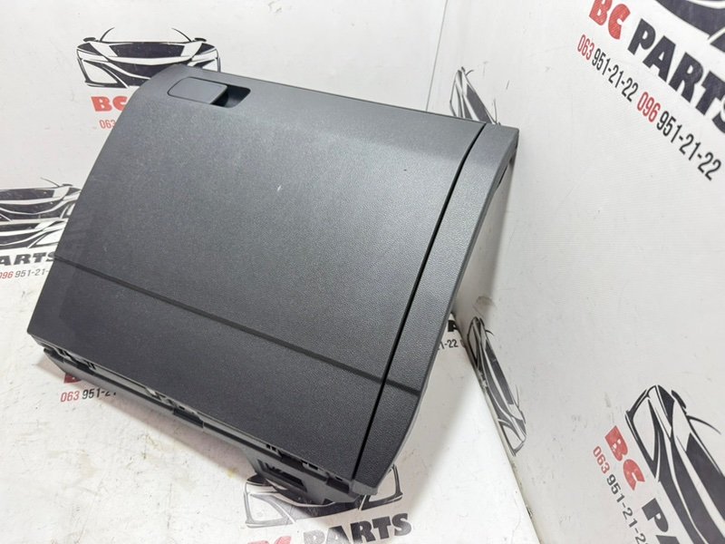 Бардачок Volkswagen Tiguan 2.0