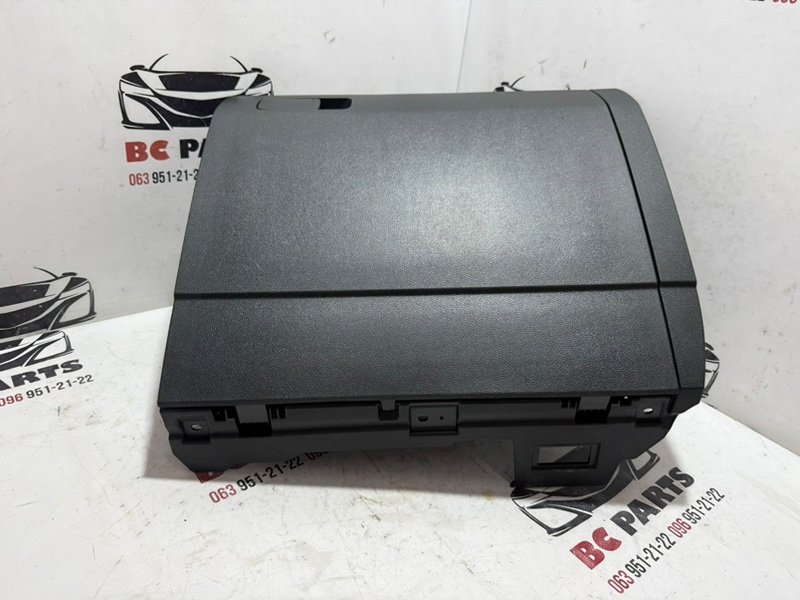 Бардачок Tiguan 2020 2.0