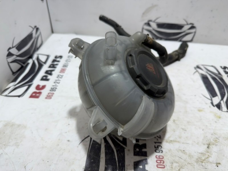 Бачок расширительный Volkswagen Tiguan 2.0