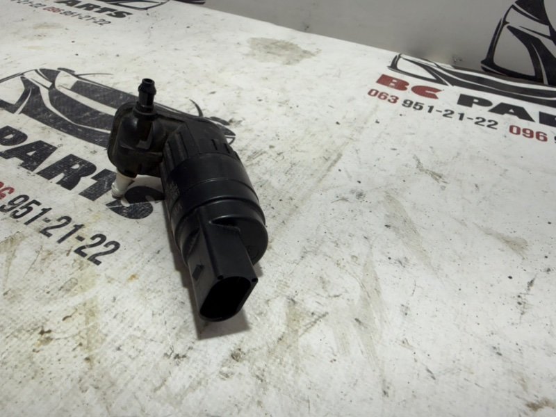 Насос омывателя Volkswagen Tiguan 2.0