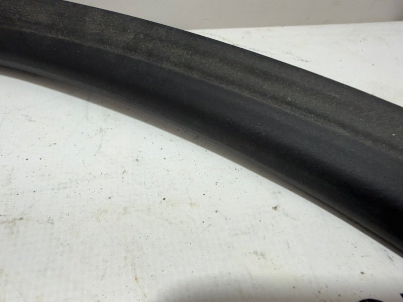 Уплотнительная резинка капота Tiguan 2020 2.0