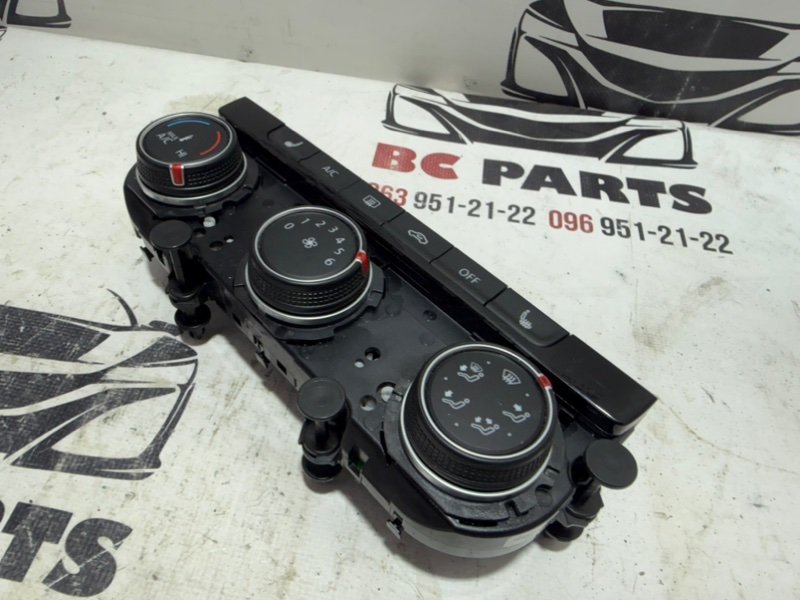 Блок управления климат-контролем Tiguan 2020 2.0