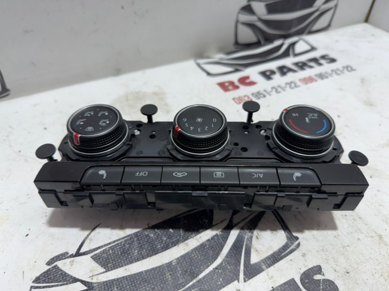 Блок управления климат-контролем Tiguan 2020 2.0