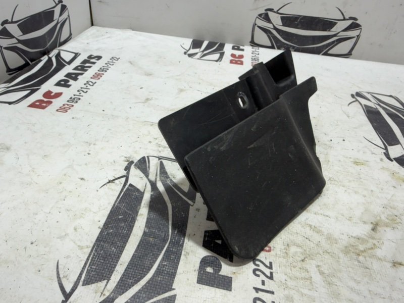 Брызговик задний правый Tiguan 2020 2.0