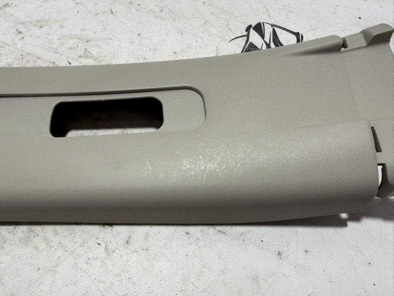 Накладка центральной стойки левая Rogue 2013-2020 T32