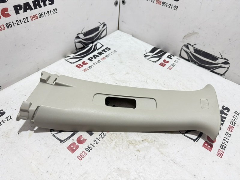 Накладка центральной стойки левая Rogue 2013-2020 T32