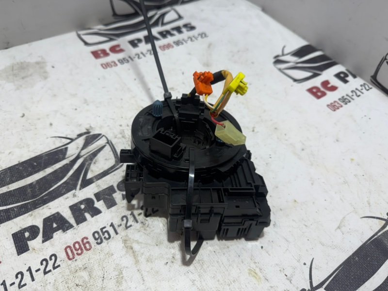 Запчасть шлейф подрулевой Mazda 3 2021 2.5 BDGG66CS0 Б/У Шлейф подрулевой Mazda 3 2021 2.5 BDGG66CS0 Б/У