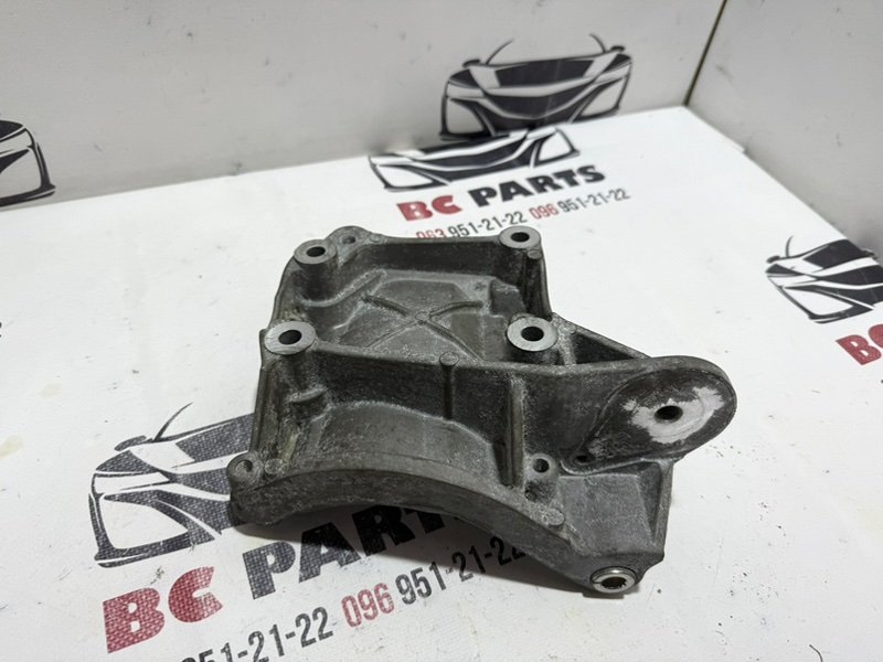 Кронштейн компрессора кондиционера Pilot 2019 3.5