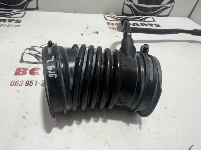 Патрубок воздушного фильтра CX-5 2018 2.5 Патрубок воздушного фильтра CX-5 2018 2.5