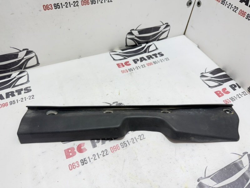 Запчасть пыльник крыла передний левый Mazda CX-5 2018 2.5 KB7W56916 Б/У Пыльник крыла передний левый Mazda CX-5 2018 2.5 KB7W56916 Б/У