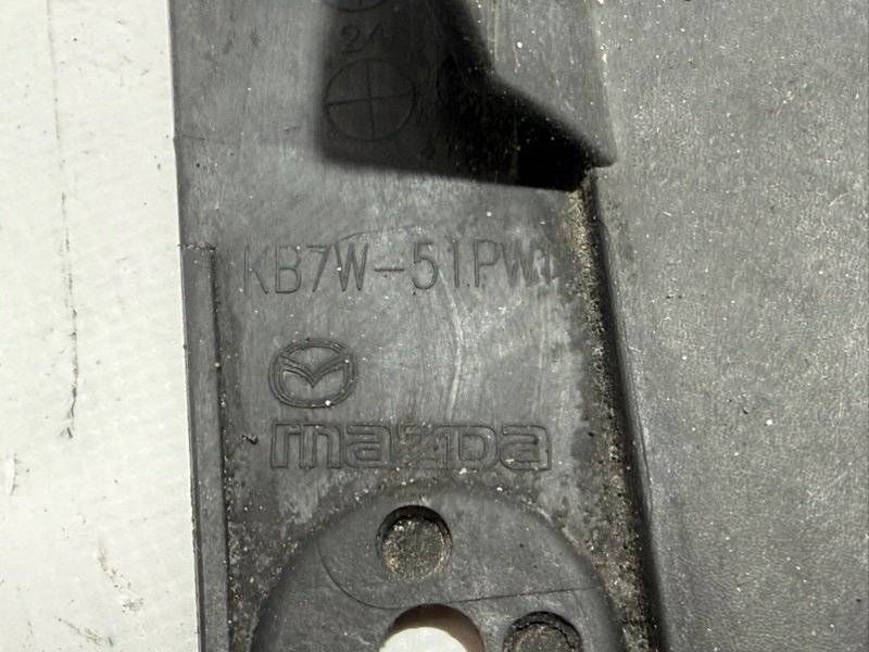 Брызговик задний левый CX-5 2018 2.5 Брызговик задний левый CX-5 2018 2.5