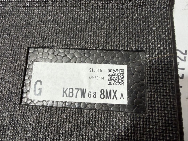 Пенопласт под инструмент правый CX-5 2018 2.5 Пенопласт под инструмент правый CX-5 2018 2.5