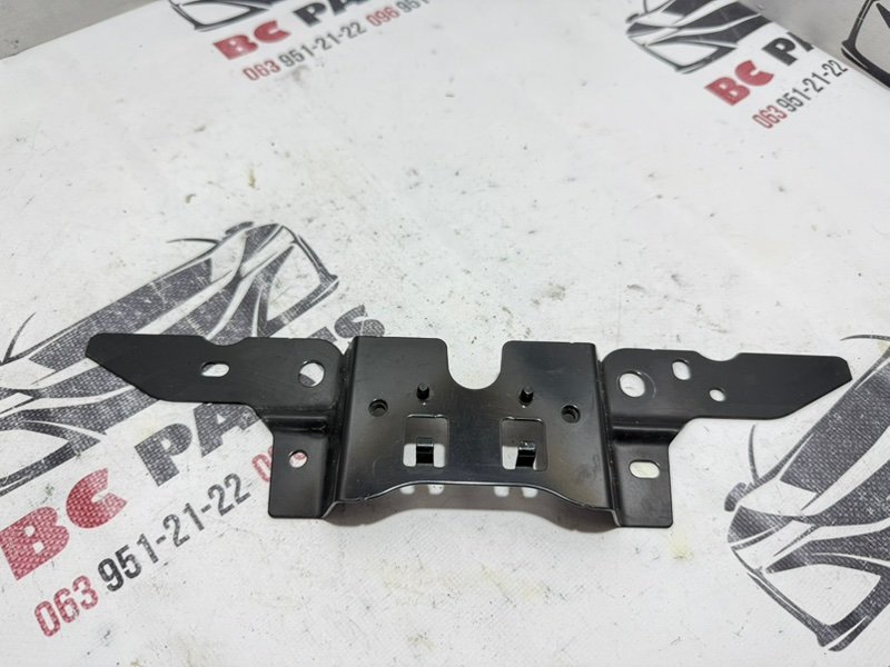 Кронштейн замка капота Mazda CX-5 2018 2.5 KB7W5215Y Б/У