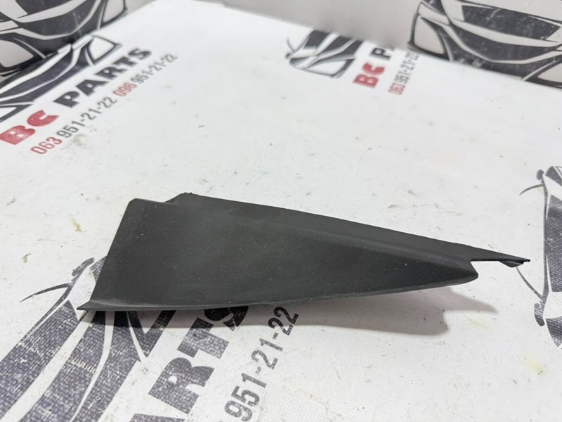 Уголок жабо правый Mazda CX-5 2018 2.5 KB7W51PB1 Б/У