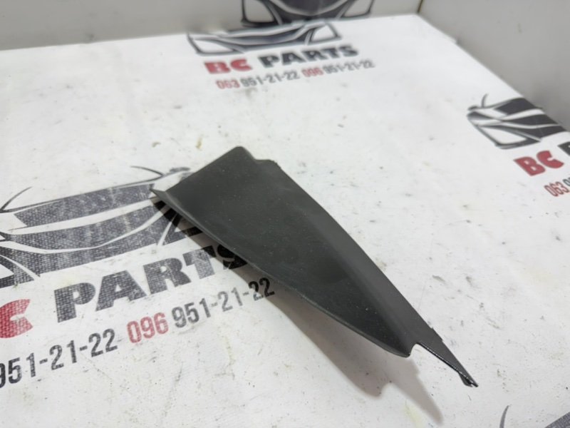 Уголок жабо правый CX-5 2018 2.5