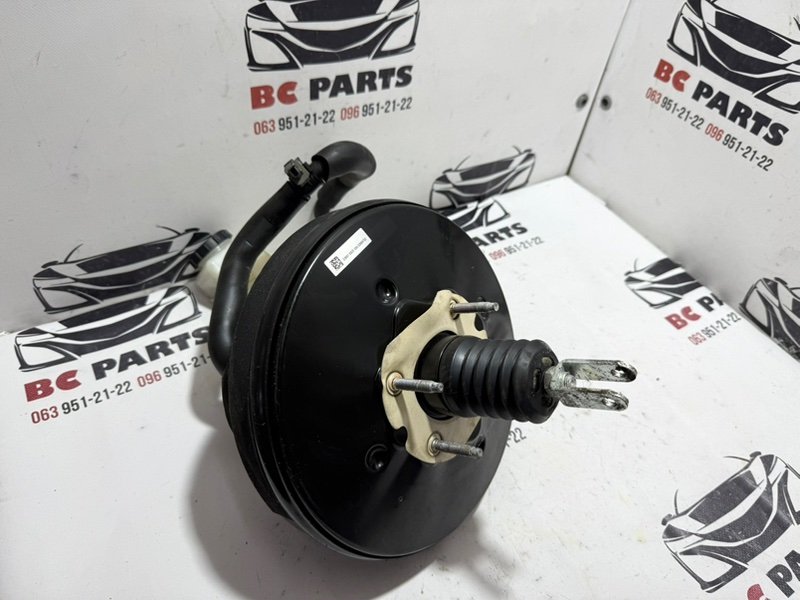 Вакуумный усилитель тормозов 3 2021 2.5