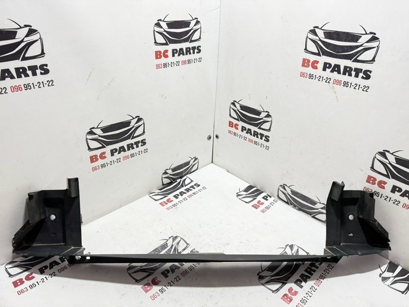 Дефлектор радиатора Mazda 3 2021 2.5 BCKC50A21 Б/У