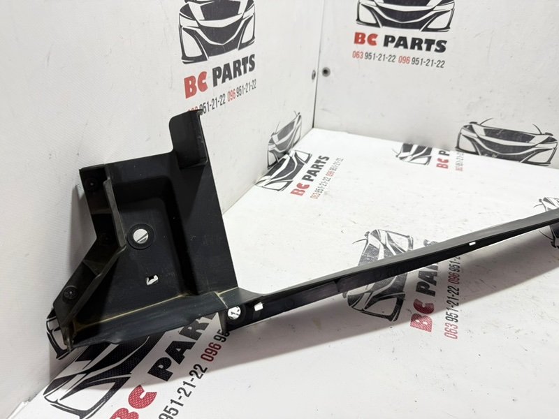 Дефлектор радиатора 3 2021 2.5