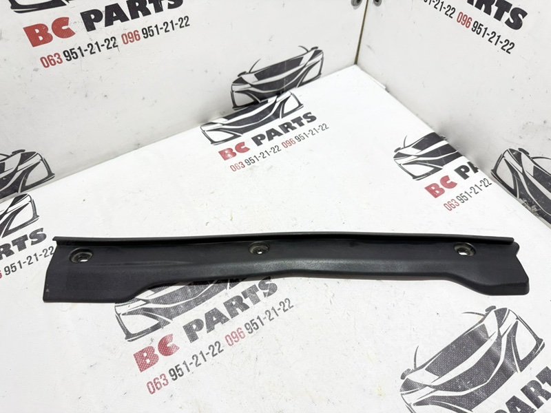 Пыльник крыла передний левый Mazda 3 2021 2.5 BCJH56916 Б/У