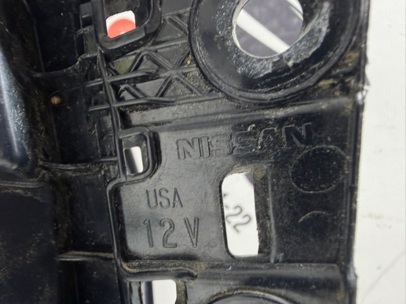 Фонарь наружный (в крыло) задний правый Rogue 2020-2024 T33