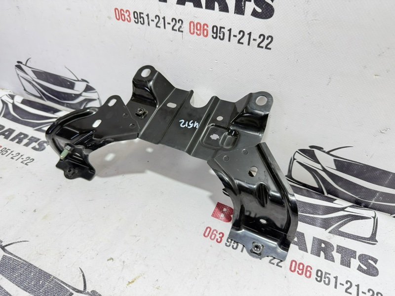 Кронштейн замка капота 3 2021 2.5