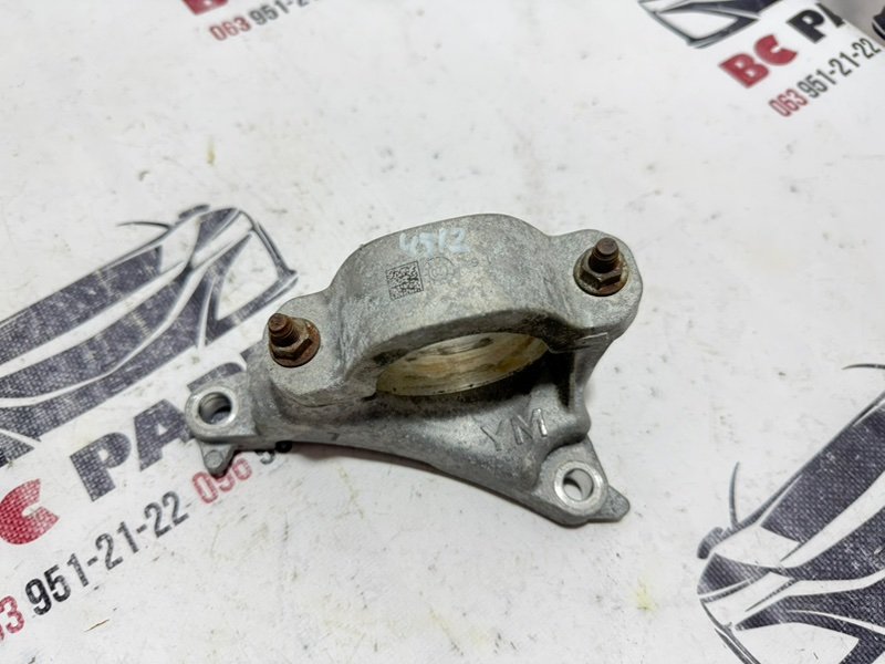 Кронштейн полуоси передний 3 2021 2.5