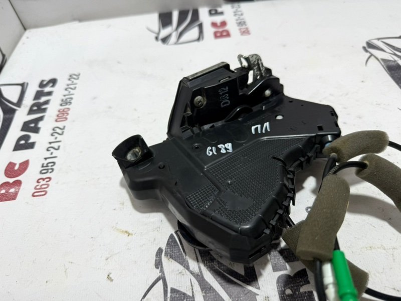 Замок боковой двери передний левый Lexus RX 350 3.5