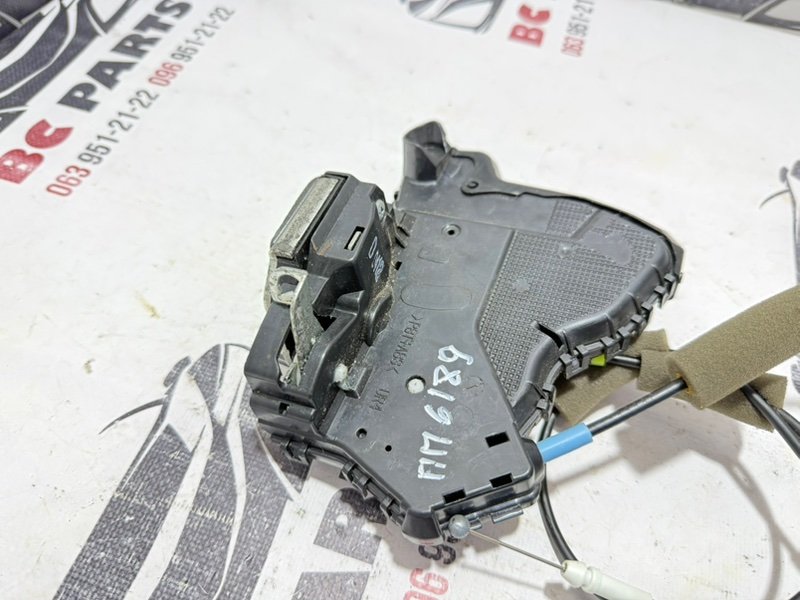 Замок боковой двери передний правый Lexus RX 350 3.5