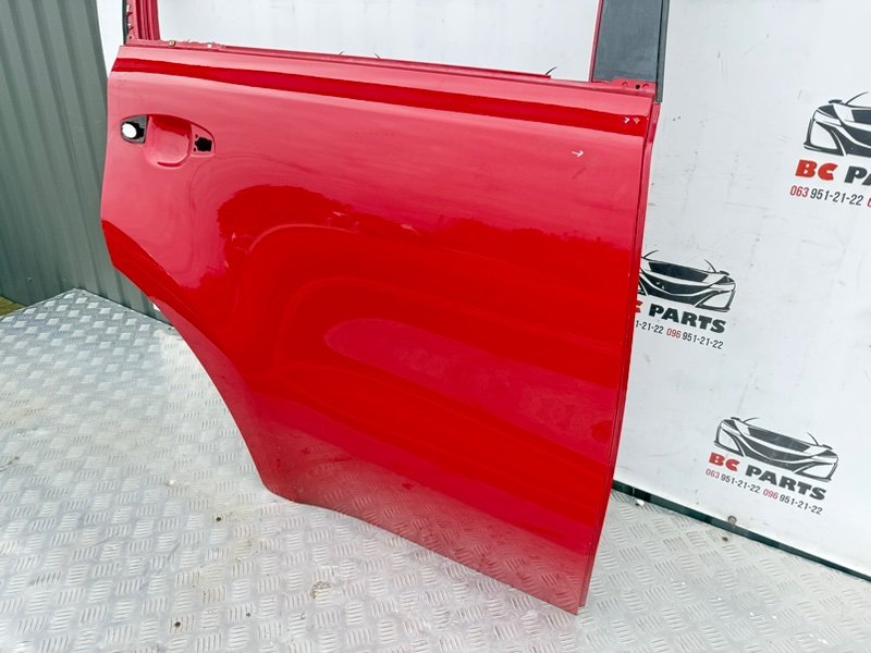 Дверь боковая задняя правая Kia Sportage