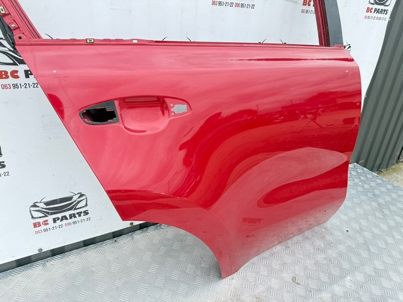 Дверь боковая задняя правая Sportage 2017